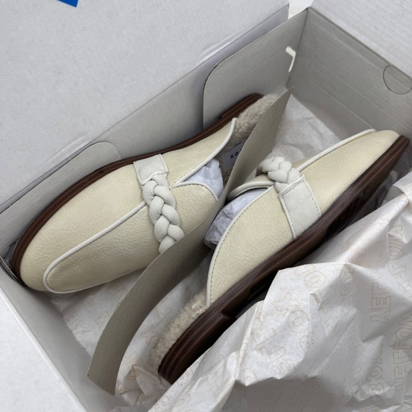 YELLOW BOX Bliss Lined Mules size 8M - Picture 9 of 9